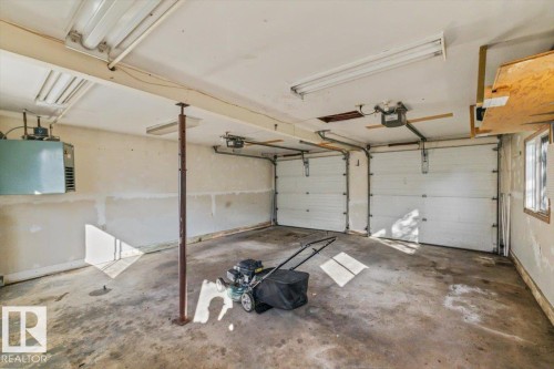 11516 44 Avenue Nw, Edmonton, AB 
