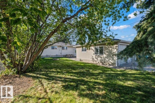 11516 44 Avenue Nw, Edmonton, AB 