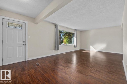 11516 44 Avenue Nw, Edmonton, AB 