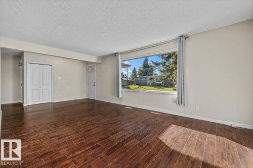 11516 44 Avenue Nw, Edmonton, AB 