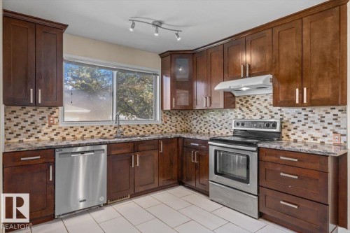 11516 44 Avenue Nw, Edmonton, AB 