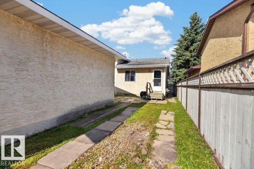 7423 188 Street Nw, Edmonton, AB 