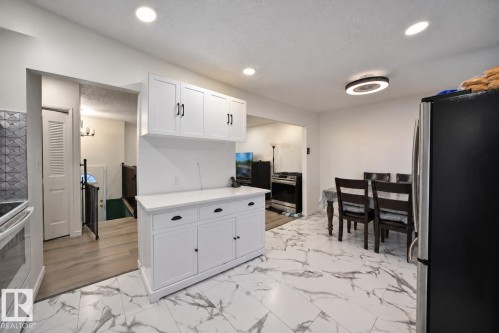 14240 23 Street Nw, Edmonton, AB 