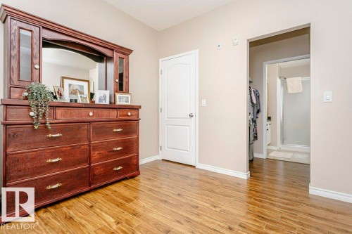 #323 16807 100 Av Nw, Edmonton, AB 