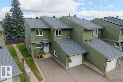 16919 95 Street Nw, Edmonton, AB 