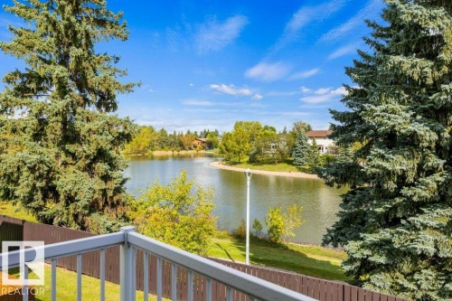 16919 95 Street Nw, Edmonton, AB 