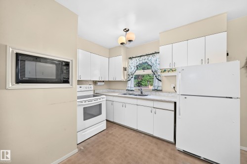 10528 128 Avenue Nw, Edmonton, AB 