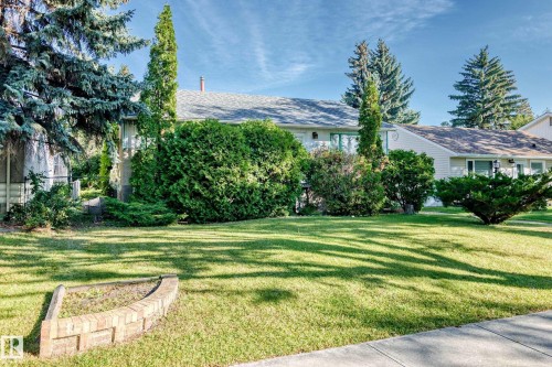 10528 128 Avenue Nw, Edmonton, AB 
