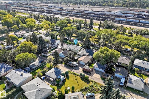 10528 128 Avenue Nw, Edmonton, AB 