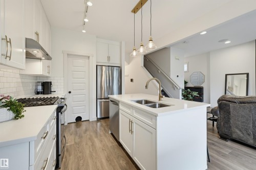 22434 99A Avenue Nw, Edmonton, AB - Indoor Photo Showing Kitchen With Double Sink With Upgraded Kitchen