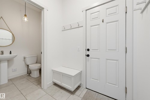 22434 99A Avenue Nw, Edmonton, AB - Indoor Photo Showing Bathroom
