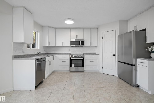 11822 47 Street Nw, Edmonton, AB 