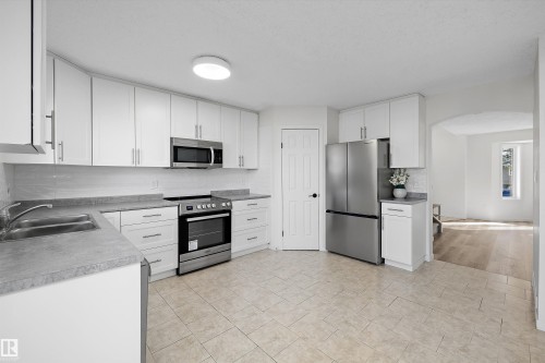 11822 47 Street Nw, Edmonton, AB 