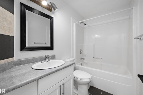 11822 47 Street Nw, Edmonton, AB 