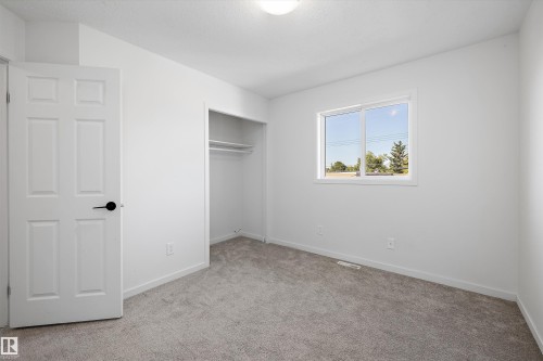 11822 47 Street Nw, Edmonton, AB 