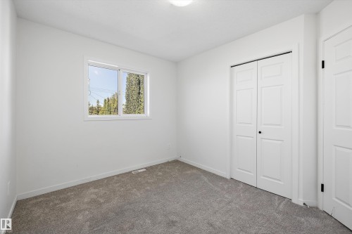 11822 47 Street Nw, Edmonton, AB 