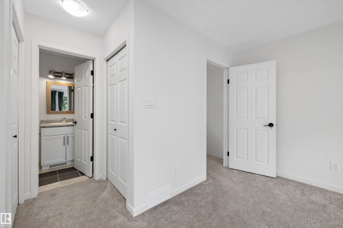 11822 47 Street Nw, Edmonton, AB 