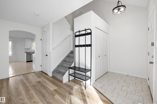 11822 47 Street Nw, Edmonton, AB 