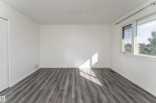 11363 22 Avenue Nw, Edmonton, AB 