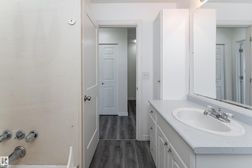 11363 22 Avenue Nw, Edmonton, AB 