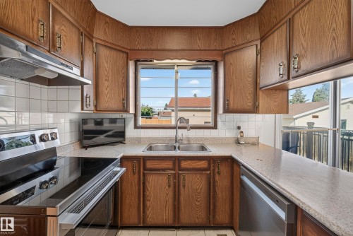 1908 62 Street Nw, Edmonton, AB 