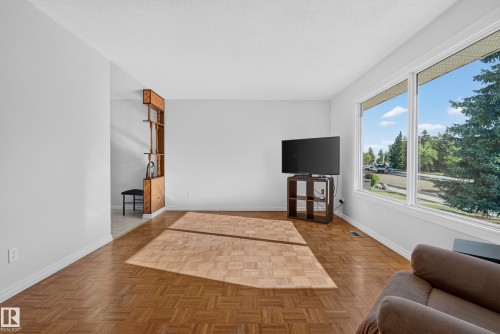 1908 62 Street Nw, Edmonton, AB 