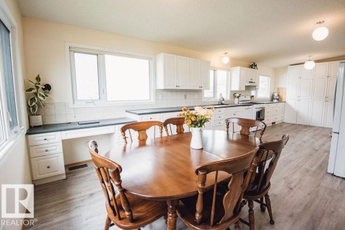 14916 94 Street Nw, Edmonton, AB 