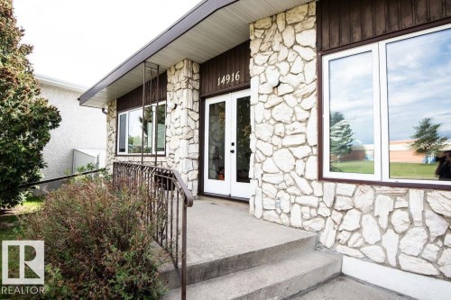 14916 94 Street Nw, Edmonton, AB 