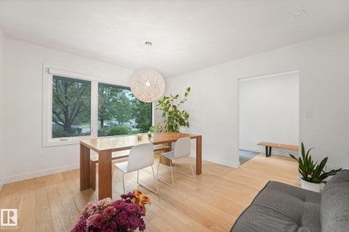 14128 98 Avenue Nw, Edmonton, AB - Indoor Photo Showing Dining Room