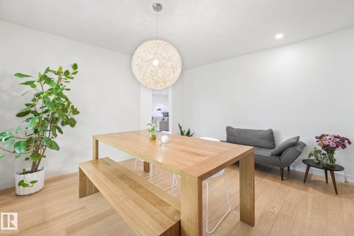 14128 98 Avenue Nw, Edmonton, AB - Indoor Photo Showing Dining Room