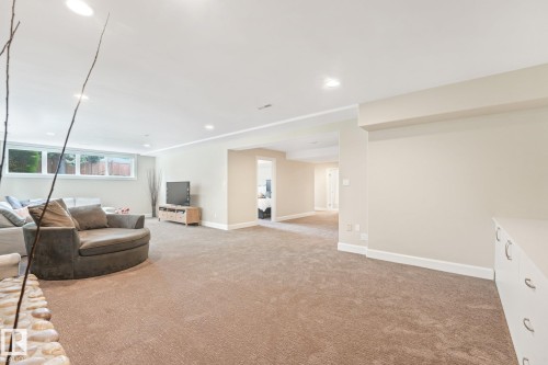 14128 98 Avenue Nw, Edmonton, AB - Indoor