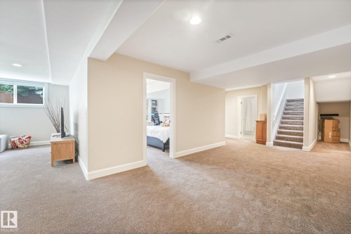 14128 98 Avenue Nw, Edmonton, AB - Indoor