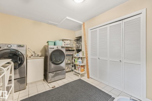 14128 98 Avenue Nw, Edmonton, AB - Indoor Photo Showing Laundry Room