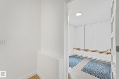 14128 98 Avenue Nw, Edmonton, AB - Indoor Photo Showing Other Room