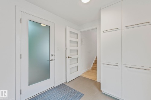 14128 98 Avenue Nw, Edmonton, AB - Indoor Photo Showing Other Room