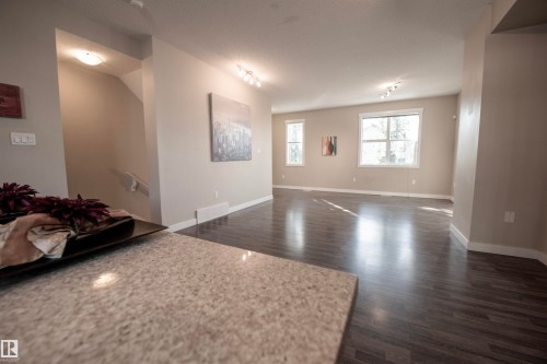 #65 8315 180 Av Nw, Edmonton, AB 