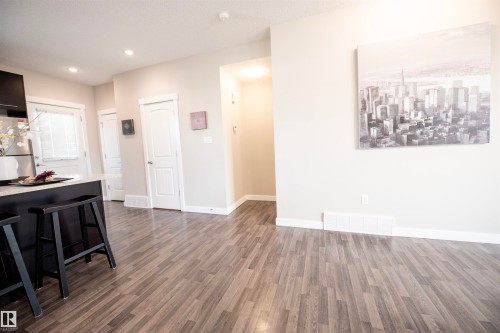 #65 8315 180 Av Nw, Edmonton, AB 