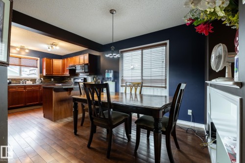 5907 203 Street Nw, Edmonton, AB 