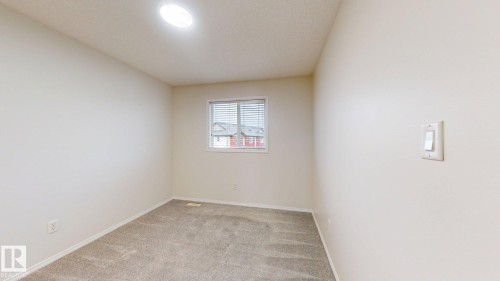 1150 37B Avenue Nw, Edmonton, AB 