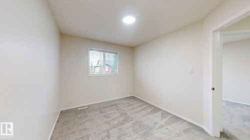 1150 37B Avenue Nw, Edmonton, AB 