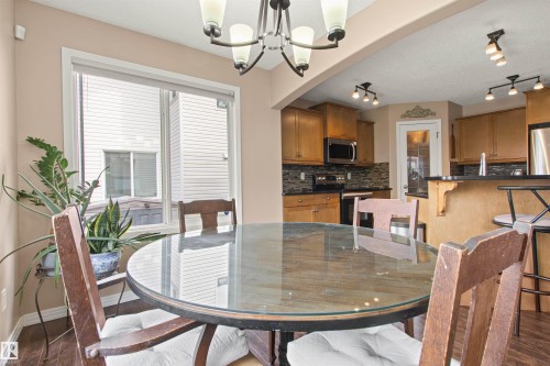 5214 205 Street Nw, Edmonton, AB 