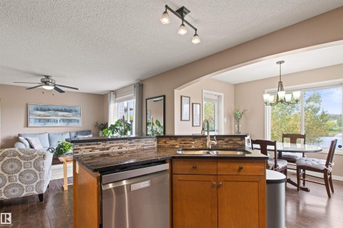 5214 205 Street Nw, Edmonton, AB 