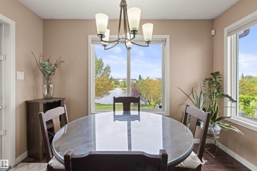5214 205 Street Nw, Edmonton, AB 