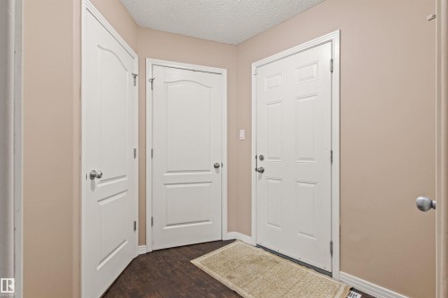 5214 205 Street Nw, Edmonton, AB 