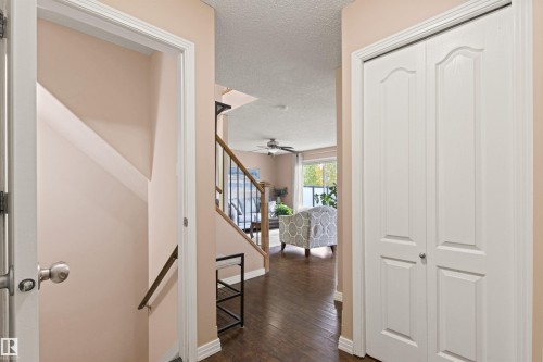 5214 205 Street Nw, Edmonton, AB 