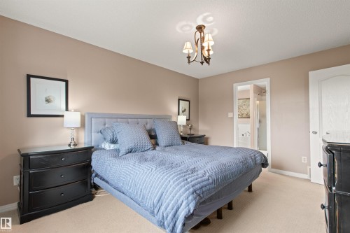 5214 205 Street Nw, Edmonton, AB 