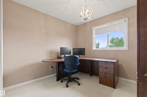 5214 205 Street Nw, Edmonton, AB 