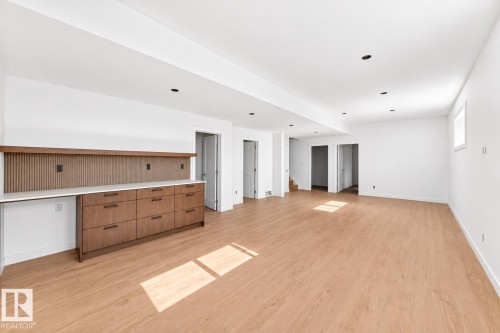 7138 119 Street Nw, Edmonton, AB 