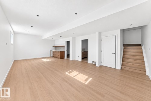 7138 119 Street Nw, Edmonton, AB 