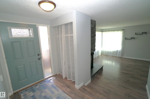 2672 89 Street Nw, Edmonton, AB 